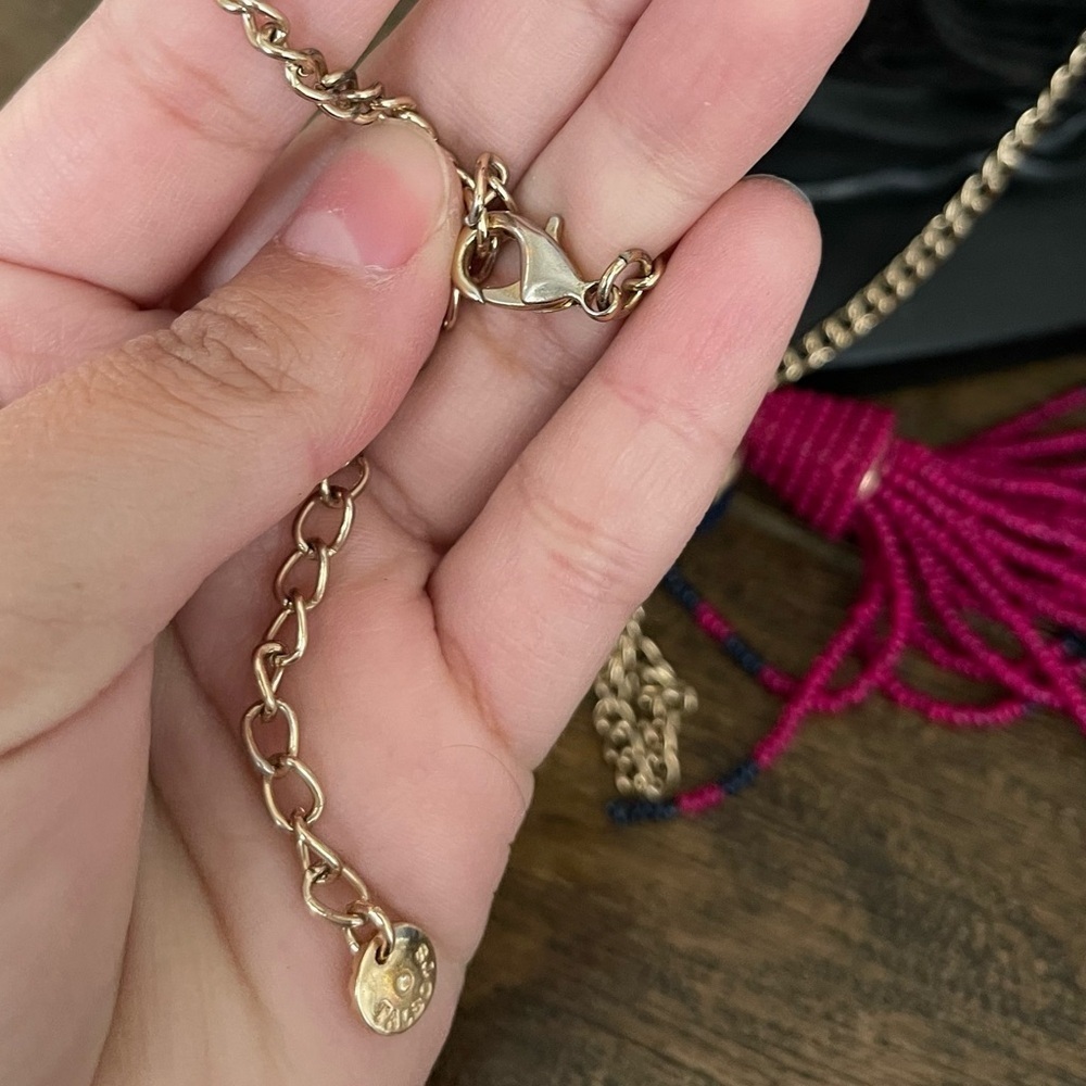 Long Talbots beaded gold tone necklace - Picture 5 of 6